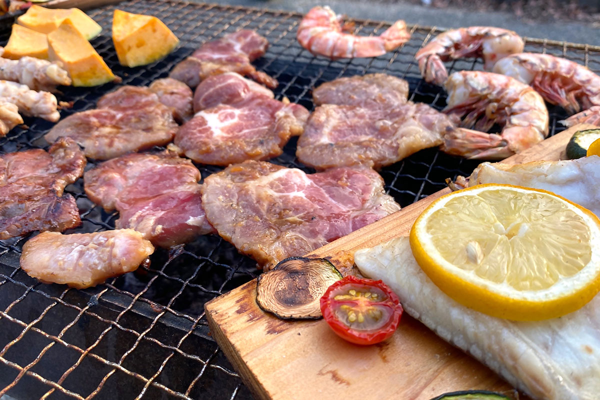 浜のBBQ～八幡浜の海幸・山幸を浜辺にて～